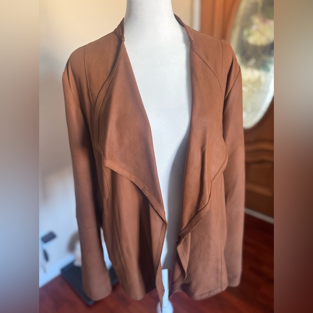 Neiman Marcus Tan Open Front Leather Jacket